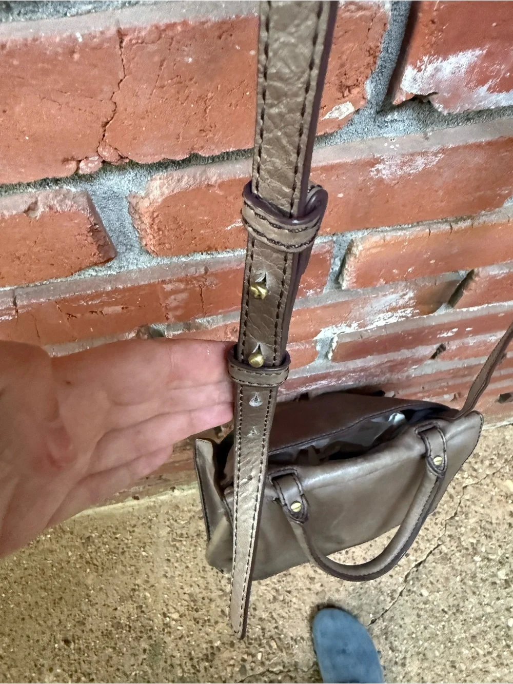 Hobo Women's Leather Flap Crossbody Bag in Taupe